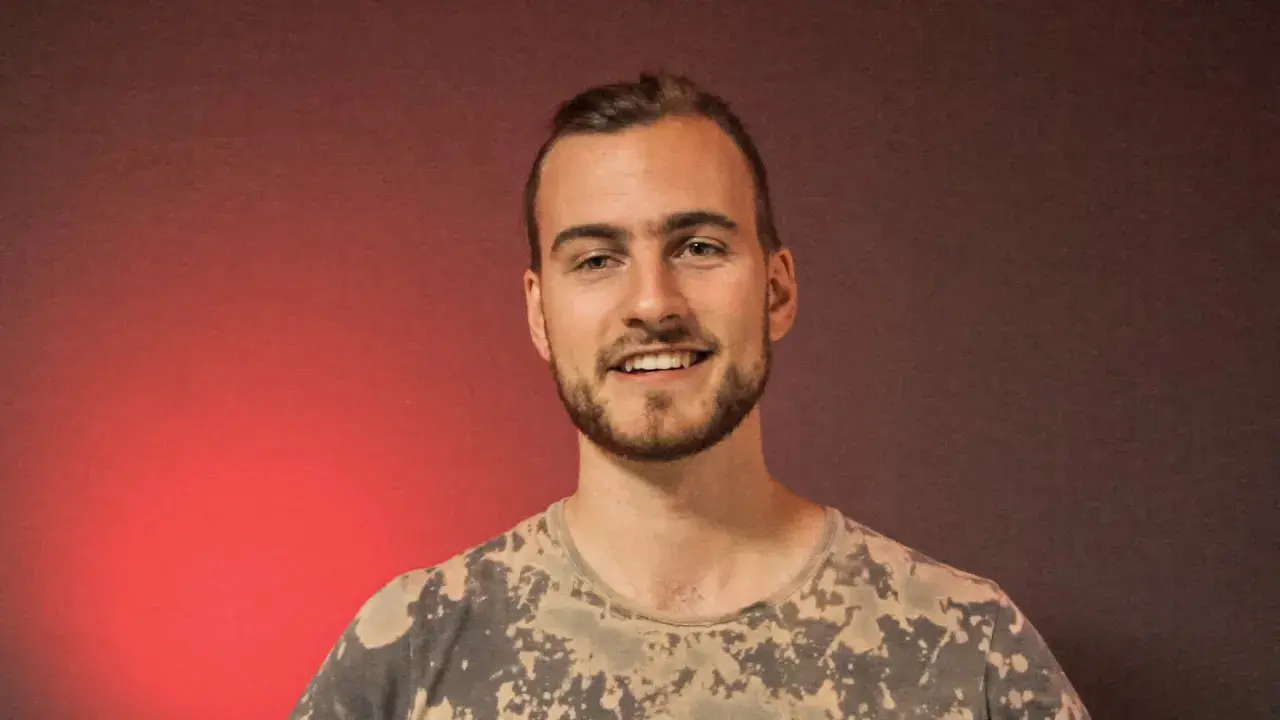 Portrait-Foto von Tobias Egli